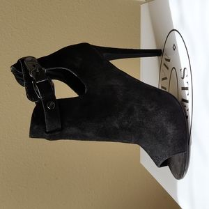 Steve Madden high heel booties